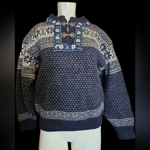 💙 57. Christiania Sweaters Women's Size Small Pure New Wool Sweater